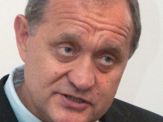 Анатолий Могилев сказал, что будет добросовестно работать в Крыму. Фото ukranews.com