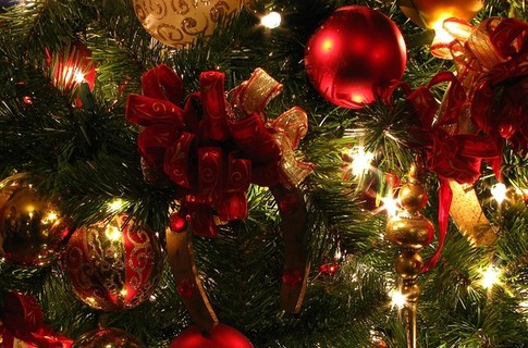 Для крымчан в новогоднюю ночь открыты отели и рестораны. Фото: rewalls.com