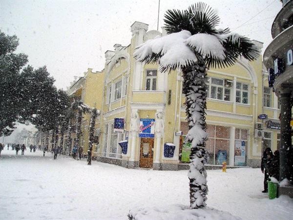 В Ялте сегодня с утра ожидается снег. Фото facebook.com