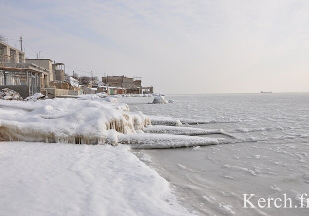 Керченский пролив замерзает. Фото kerch.fm