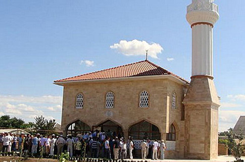 В сельсовете считают, что мечетей достаточно. Фото segodnya.ua