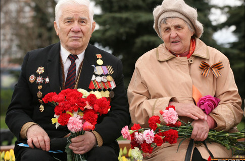 К 9 Мая из бюджета Крыма выплачивается единоразовая помощь. Фото: shunk.ru
