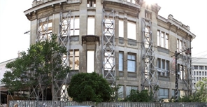 Развалины гостиницы "Астория". Фото: Республика