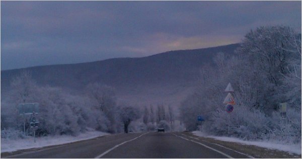 Дороги на зиму закрывают из-за опасности. Фото: Денис Старостин