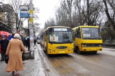 Новость - Транспорт и инфраструктура - Ночных маршруток в Симферополе в ближайшее время не будет, а дневные "сократят"