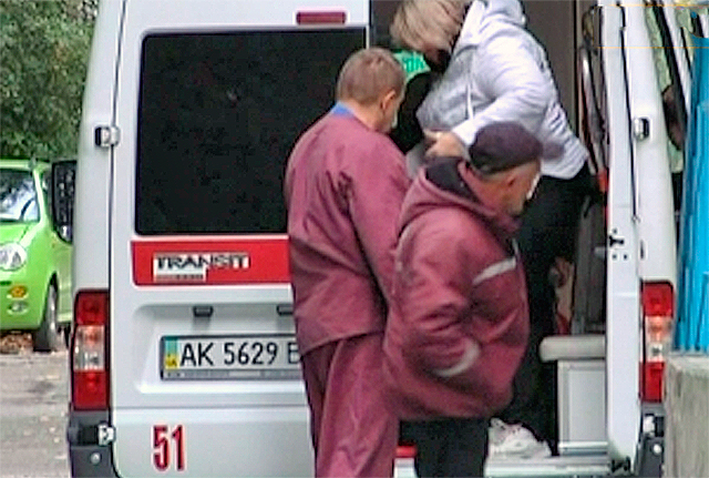 В Крыму ищут, кто уложил на больничные койки 50 ялтинцев. Фото: ICTV