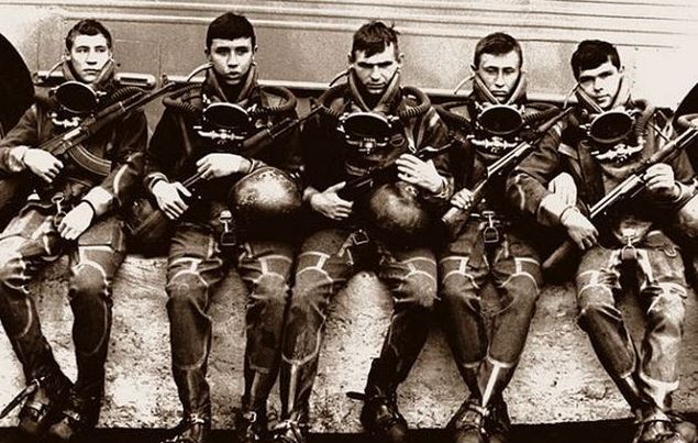 Подводный спецназ. Бойцы 102-го отряда готовились к встрече диверсантов. Фото из архива В. Митрохина
