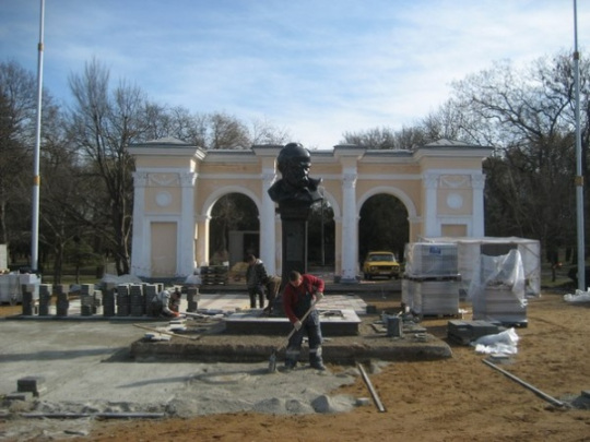 В парке Шевченко началась реконструкция. Фото пресс-службы горсовета Симферополя