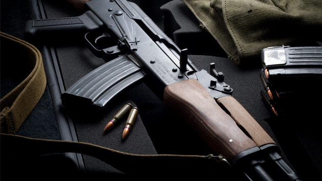 Бывшие милиционеры торговали огнестрелом в Симферополе. Фото взято с сайта inpress.ua
