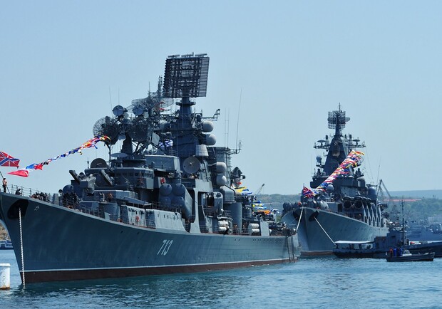 Новость - События - В интернете появилось видео пожара на военном корабле "Керчь" в Севастополе