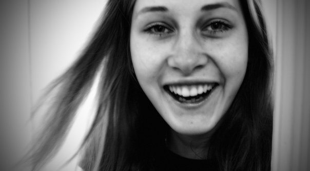 Марина Якимова, 22 года, Евпатория, писательница: "Улыбка- оружие против плохого настроения".