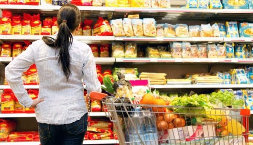 Названы причины высоких цен на продукты в Крыму