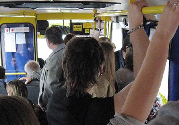 В Симферополе на маршруты выходит только треть общественного транспорта