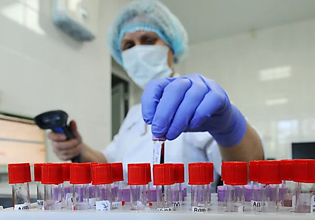 Работница РДКБ в Симферополе могла заразить коронавирусом 40 человек 