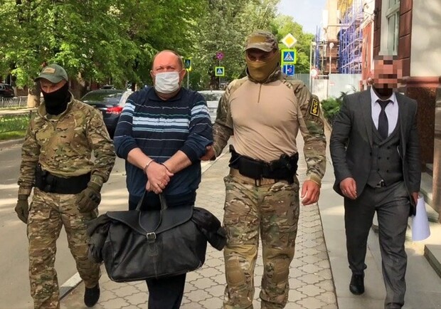 Экс-директор «Крымавтотранса» задержан по подозрению в присвоении 5 млн рублей 