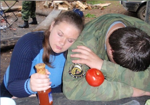 Журналисты нашли солдата РФ и его жену, готовую пытать украинских детей. 