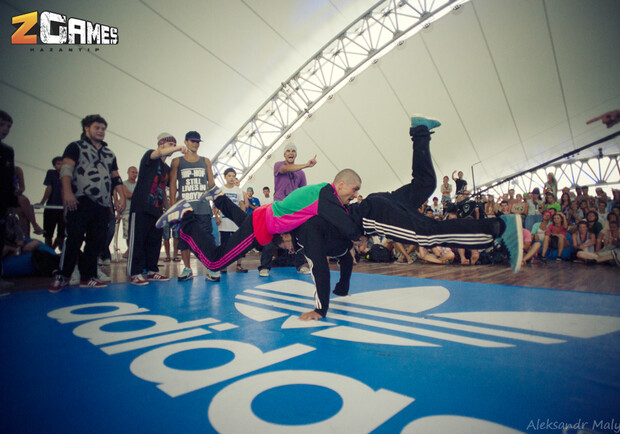 Для начинающих танцоров провели мастер-класс. Фото  пресс-службы фестиваля.