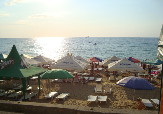 Количество платных и бесплатных пляжей в Крыму почти сравнялось. Фото Инны Форт