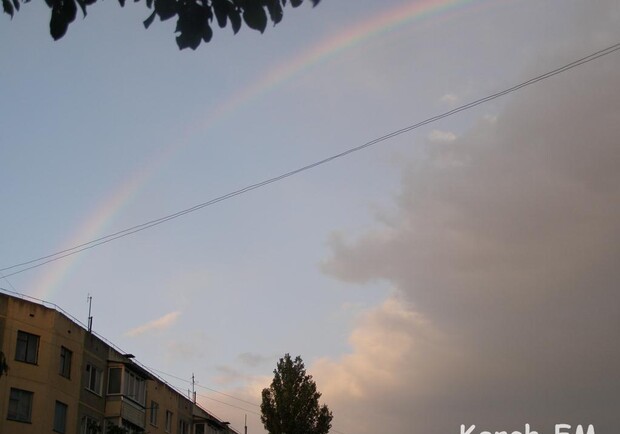 Новость - События - Видеофакт: вчера после ливня крымчане видели гигантскую радугу