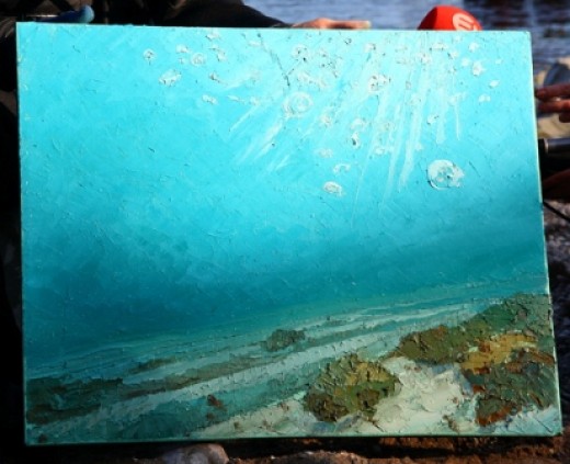 В "Ласточкином гнезде" показывают "подводные" картины. Фото e-crimea.info