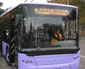 В Севастополе на открытии новогодней ёлки презентуют 10 новых троллейбусов.