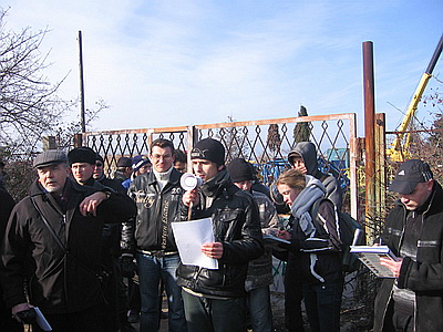 Горожане выразили протест против застройки любимого парка. Фото nr2.ru