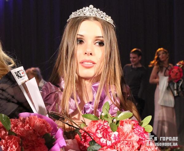 15-летняя Ангелина Сальникова покорила сердца жюри. Фото автора.