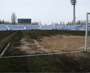 Так выглядел "Локомотив" после мартовских снегопадов. Фото sctavriya.com