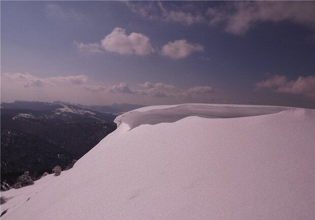 Зимой в Крымских горах пустынно. Фото: Liberti Fox