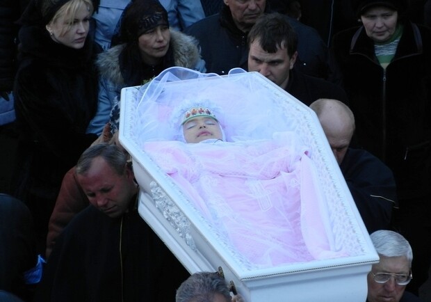 Похороны Оксаны Макар. Фото: novosti-n.mk.ua