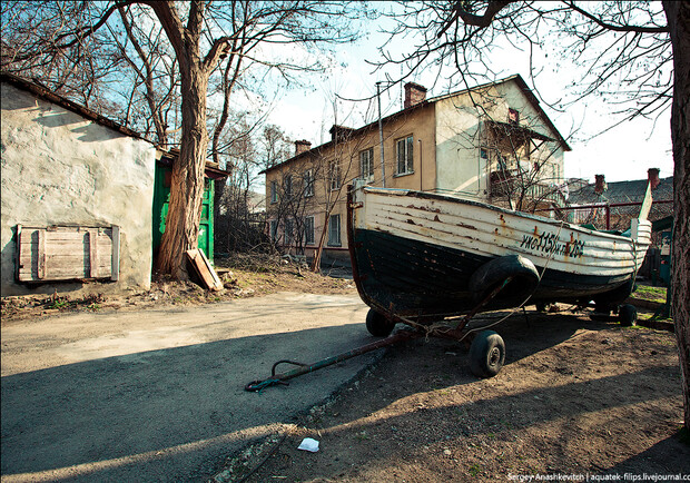 Новость - Досуг и еда - Советский колорит и лодки во дворах: фотопрогулка по улочкам Балаклавы