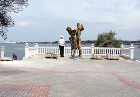 Скульптуру "Севастопольский вальс" установят на Приморском бульваре. Фото: Форпост.