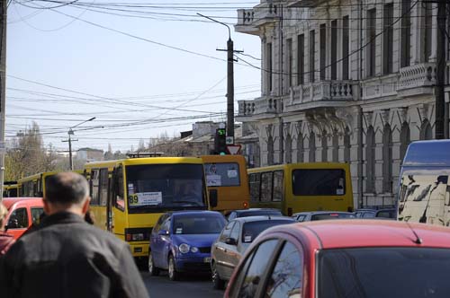 Весь день будут ездить автобусы. Фото: nefakt.info