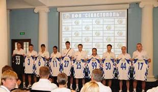 Фото с сайта www.football.sport.ua
9 новых игроков помогут клубу