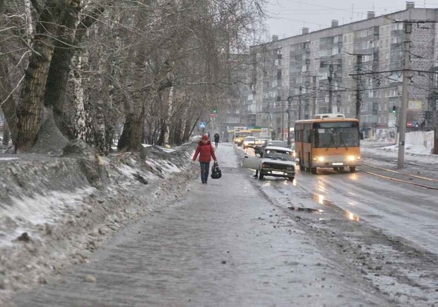 Новость - Транспорт и инфраструктура - Vgorode предупреждает: в ближайшие дни в Крыму будет похолодание, на дорогах гололед
