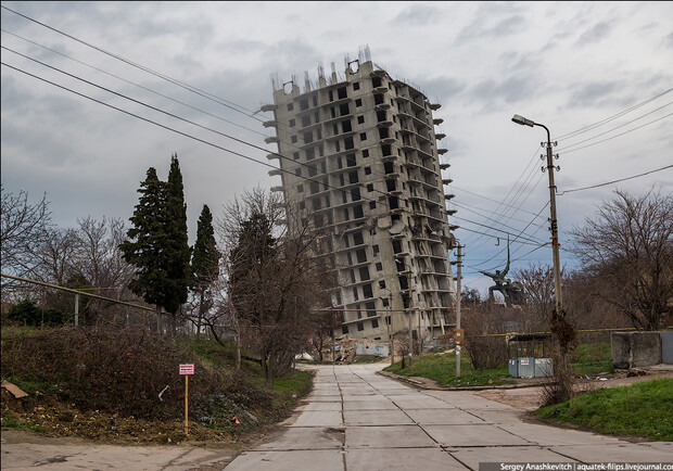 Новость - События - Фоторепортаж блогера как взрывали 16-этажку в Севастополе
