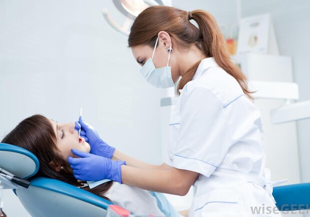 Новость - События - В Симферополе разыскивают пациентов стоматологической поликлиники , от которых требовали плату за услуги
