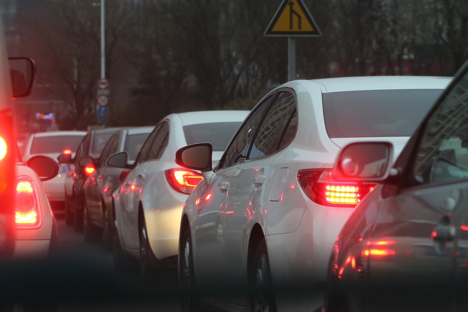 Новость - Транспорт и инфраструктура - Водителям на заметку: в Симферополе у ж/д вокзала из-за ДТП образовалась пробка