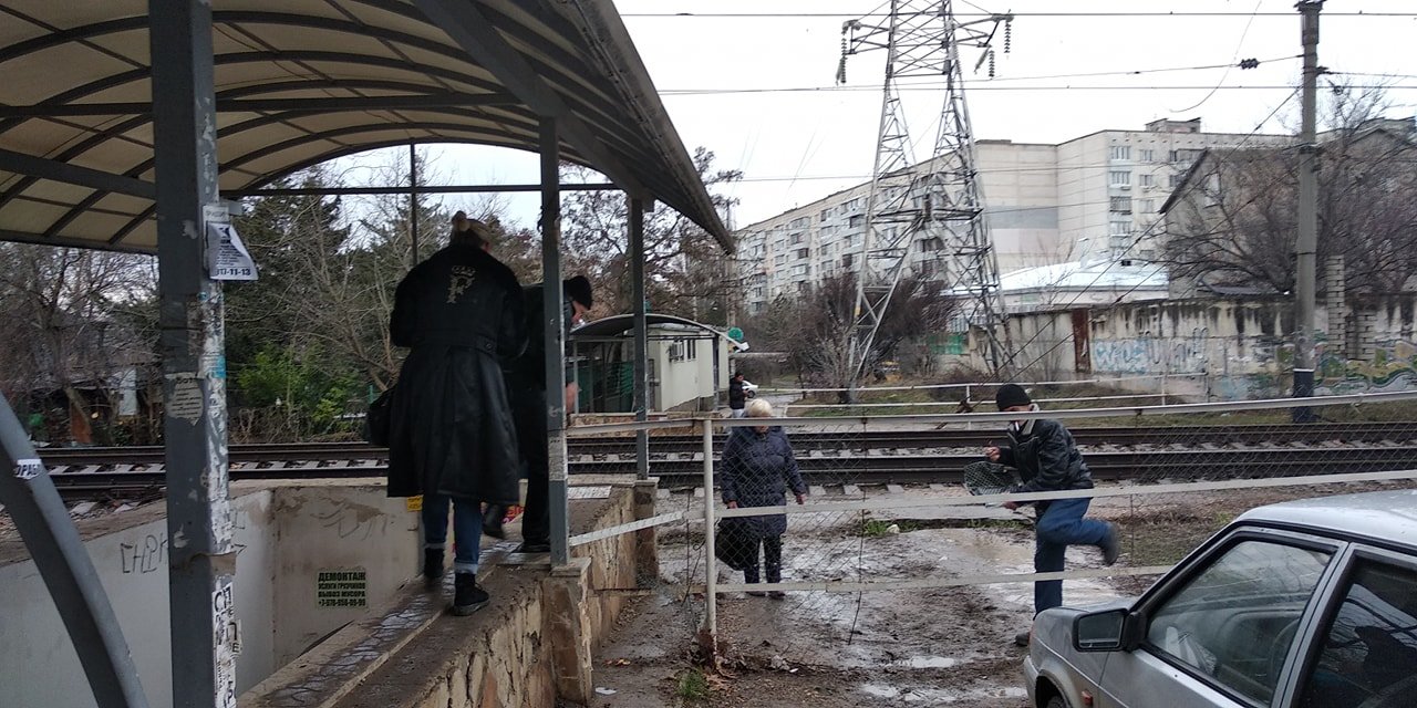 В Симферополе решили вопрос с затопленным подземным переходом. Фото: Леонид Карпов