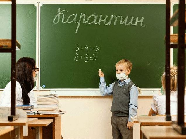 Из-за карантина в Крыму массово закрывают классы в школах и группы в детсадах