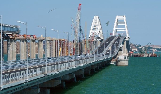 На Крымском мосту произошло ДТП 