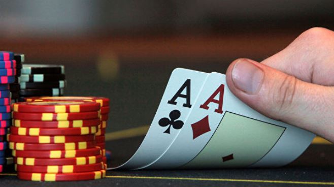Силовики ликвидировали покерный клуб в Симферополе