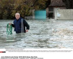 Если прорвет дамбу, Севастополь затопит. Фото с сайта fotobank.ru