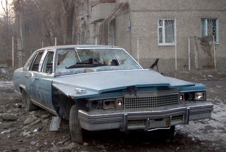 С улиц Ялты пообещали убрать брошенные и бесхозные автомобили