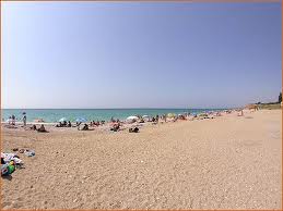 Крымские пляжи будут без заборов. Фото с сайта belbek.crimea.ua
